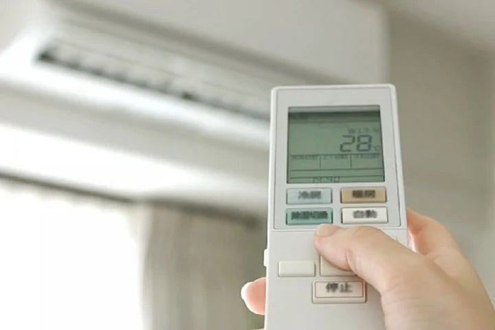 Kỹ thuật viên cảnh báo: Để điều hòa 26 độ không hề tiết kiệm điện như bạn nghĩ – đây mới là cách dùng đúng vào mùa hè - Ảnh 4.