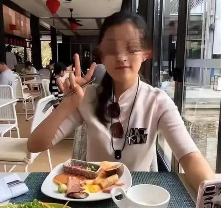 Phát hiện bí mật động trời của con gái 18 tuổi, ông bố bất lực tuyên bố một điều trên MXH- Ảnh 1.