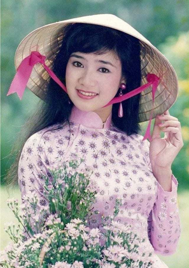 05-1754383358-nsnd-thu-ha-my-nhan-co-trang-dep-nhat-viet-nam.jpg