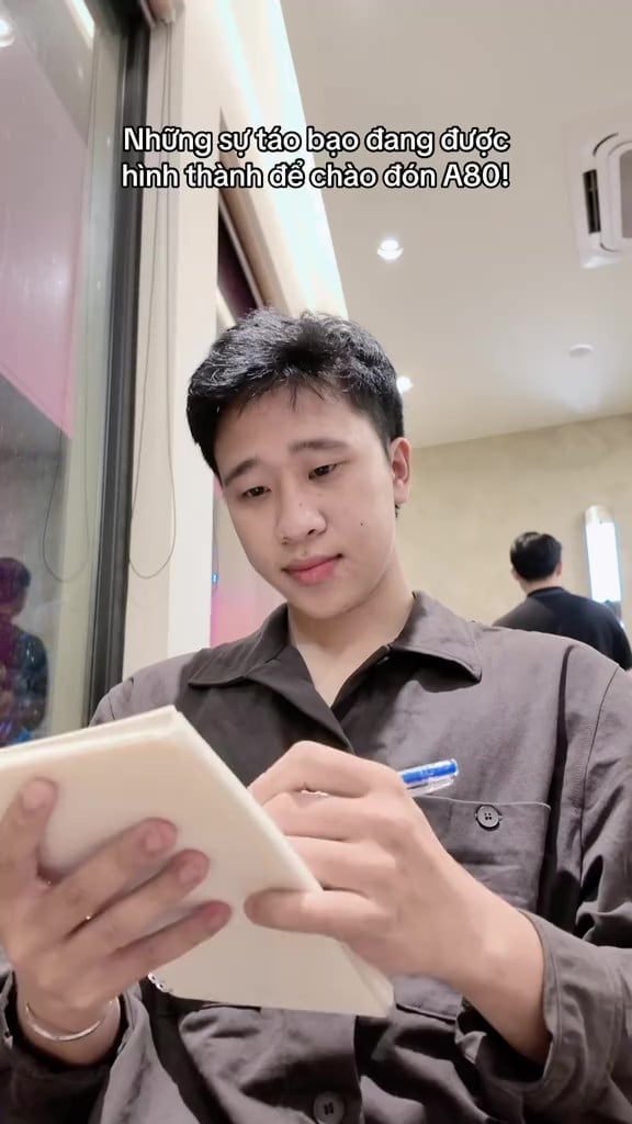 Chàng trai đạp xe Thống Nhất đi 1.800km nổi tiếng dịp 30/4 giờ ra sao?- Ảnh 4.