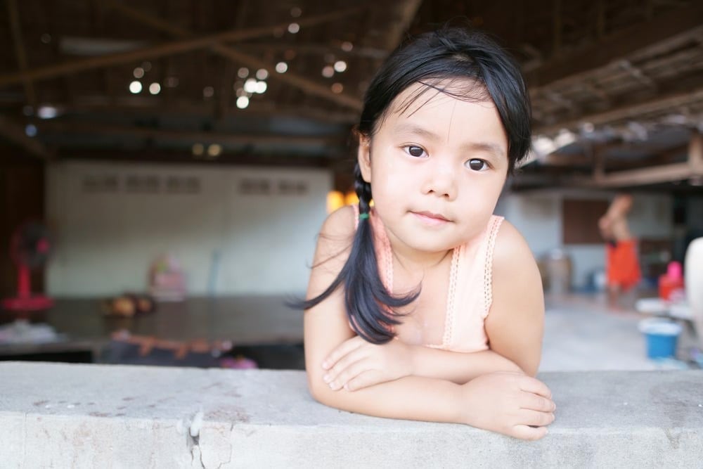 Cha mẹ càng nghèo càng hào phóng hai điều này: Kết quả gia đình kiệt quệ, con cái thiệt thòi!- Ảnh 1.