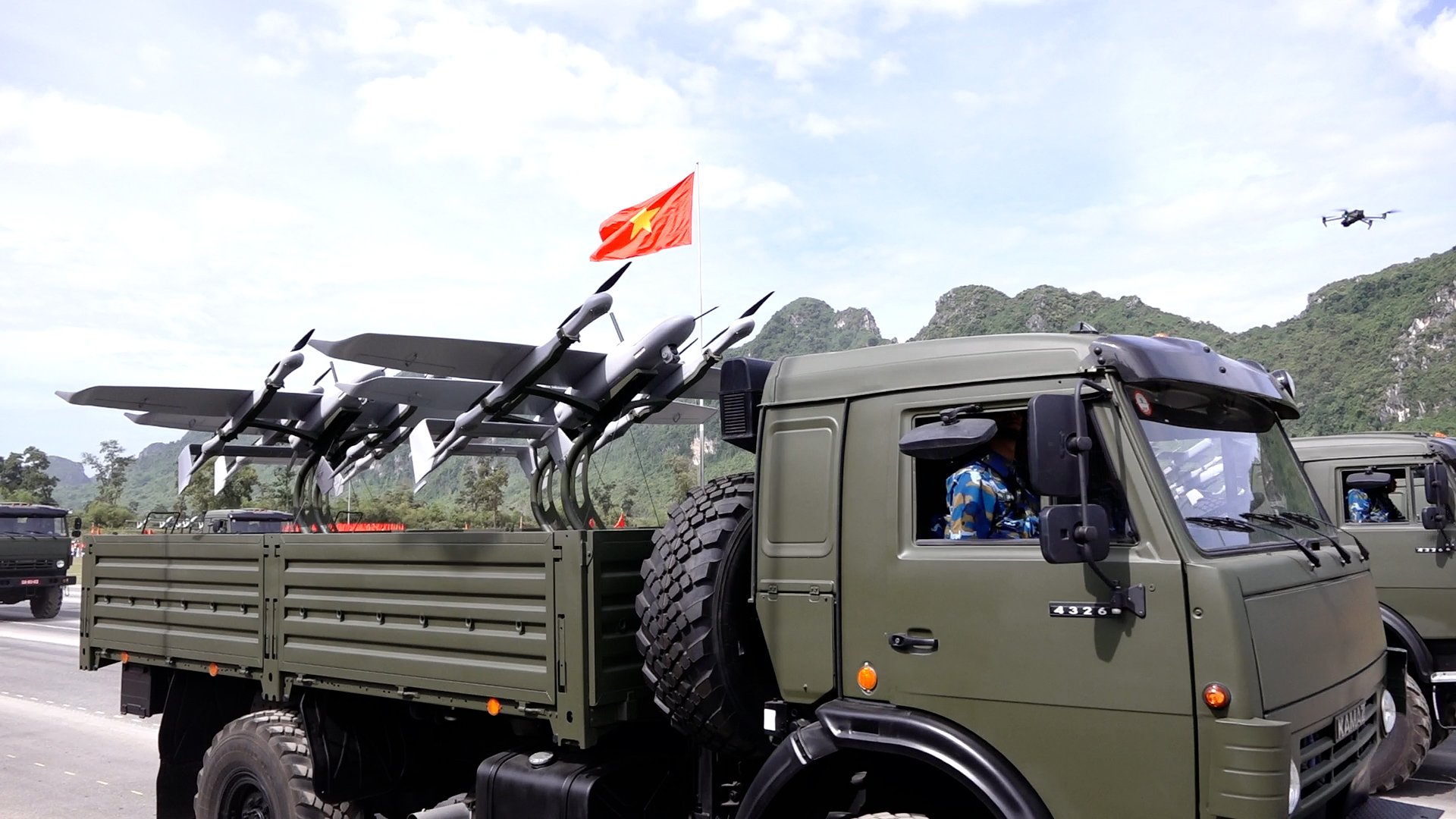 Điểm danh khí tài 