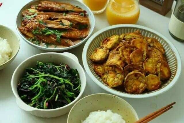 Cả tuần không phải nghĩ 