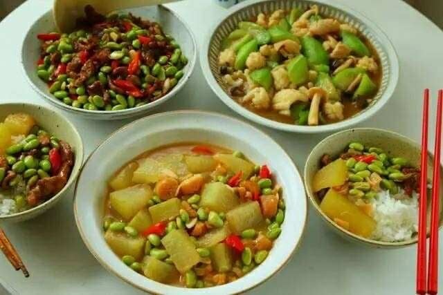 Cả tuần không phải nghĩ 