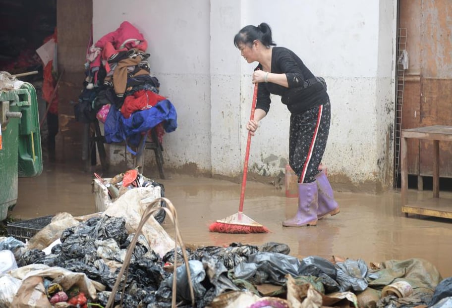 Sau mưa lớn, bác sĩ nhắc nhở cẩn trọng với 6 căn bệnh đang