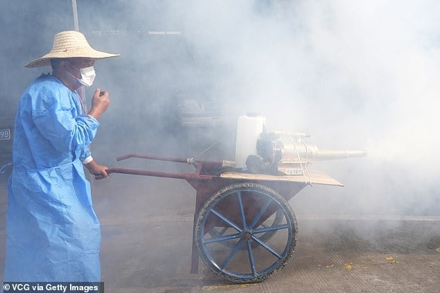Trung Quốc khôi phục biện pháp thời Covid-19 để chống dịch Chikungunya, Mỹ khuyến cáo du khách 