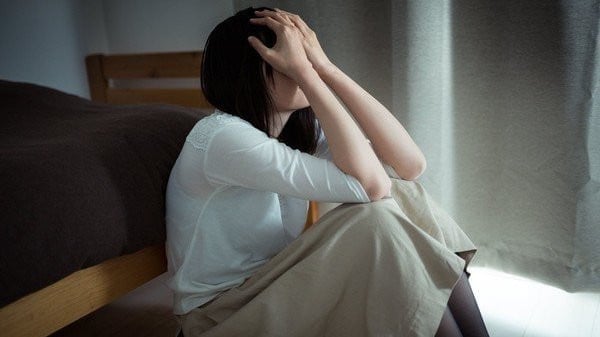 Tin nhắn lúc 0h00 khiến tôi hiểu ra suốt 5 năm qua mình sống trong một trò lừa- Ảnh 1.