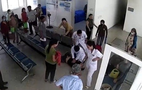 Đà Nẵng: Thanh niên bỗng co giật rồi ngừng tim khi chờ khám bệnh, diễn biến sau đó cực kỳ căng thẳng- Ảnh 1.