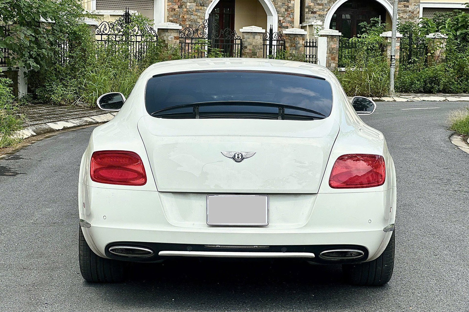 bentley continental 4.jpg