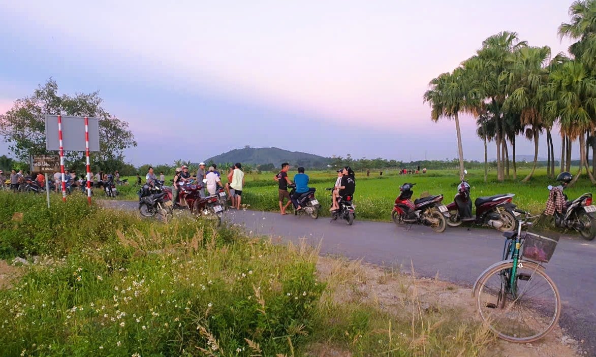 Phát hiện người đàn ông tử vong ven đường ở Thanh Hóa- Ảnh 1.