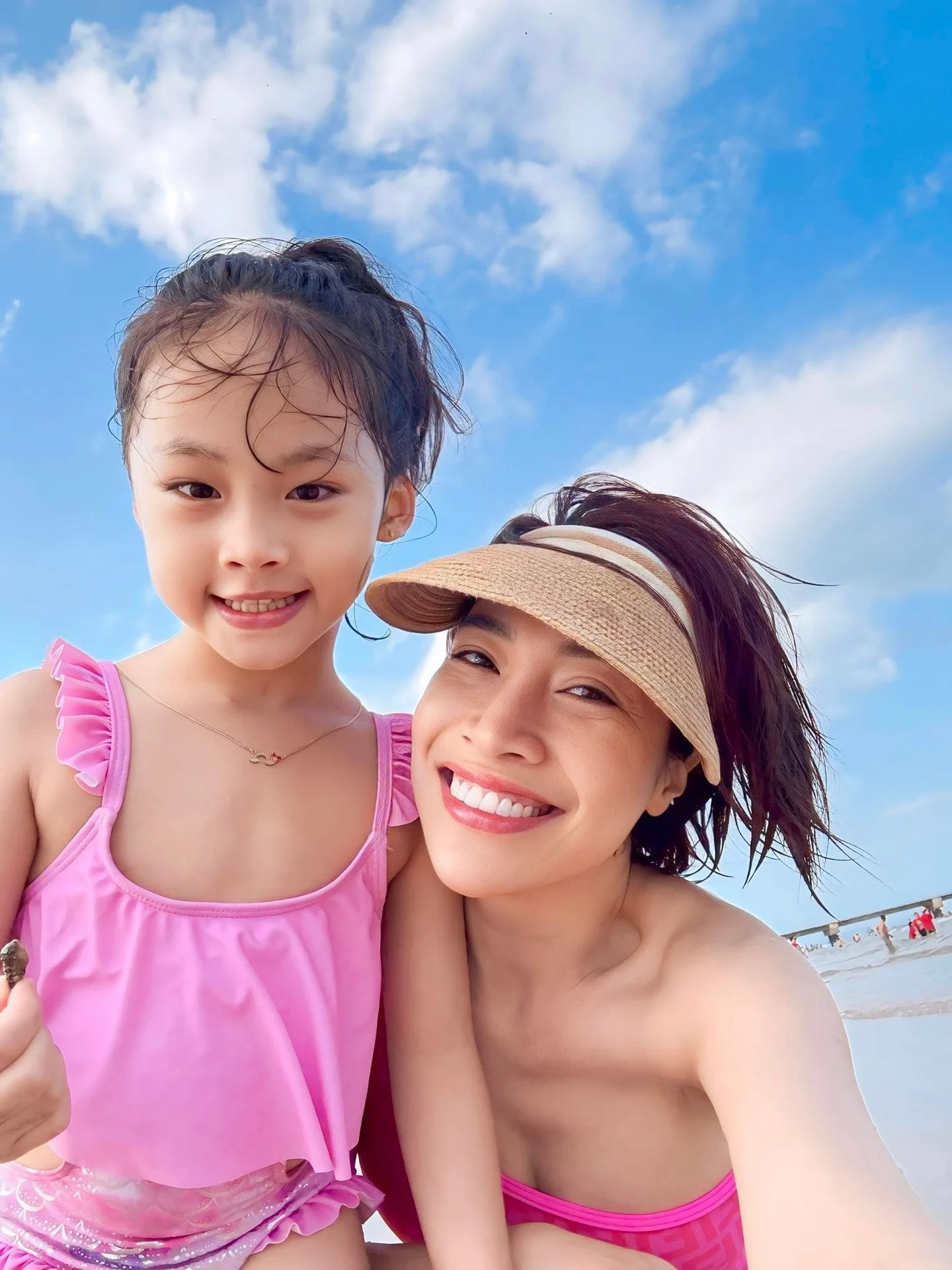 Từng bị trầm cảm la hét và tự cào cấu vào tay, ca sĩ Pha Lê sức khỏe hiện tại ra sao?- Ảnh 5.