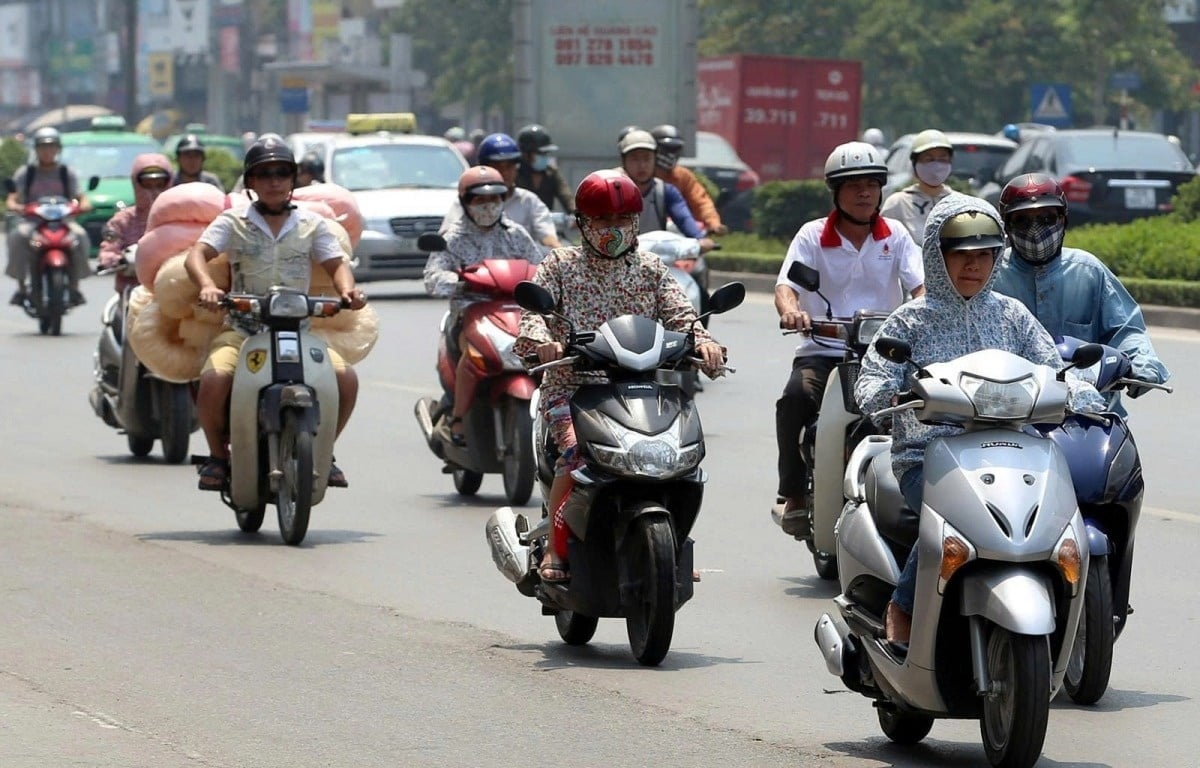 10-1754783922-thoi-tiet-hom-nay-108-nang-nong-gay-gat-o-bac-bo-va-bac-trung-bo.jpg