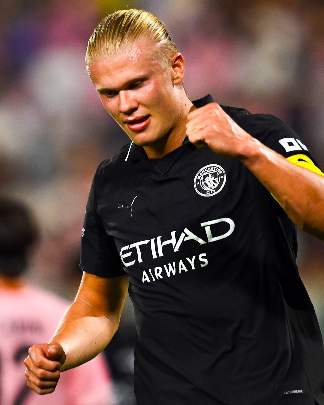 10-1754784558-haaland-toa-sang-giup-man-city-thang-3-0.jpeg
