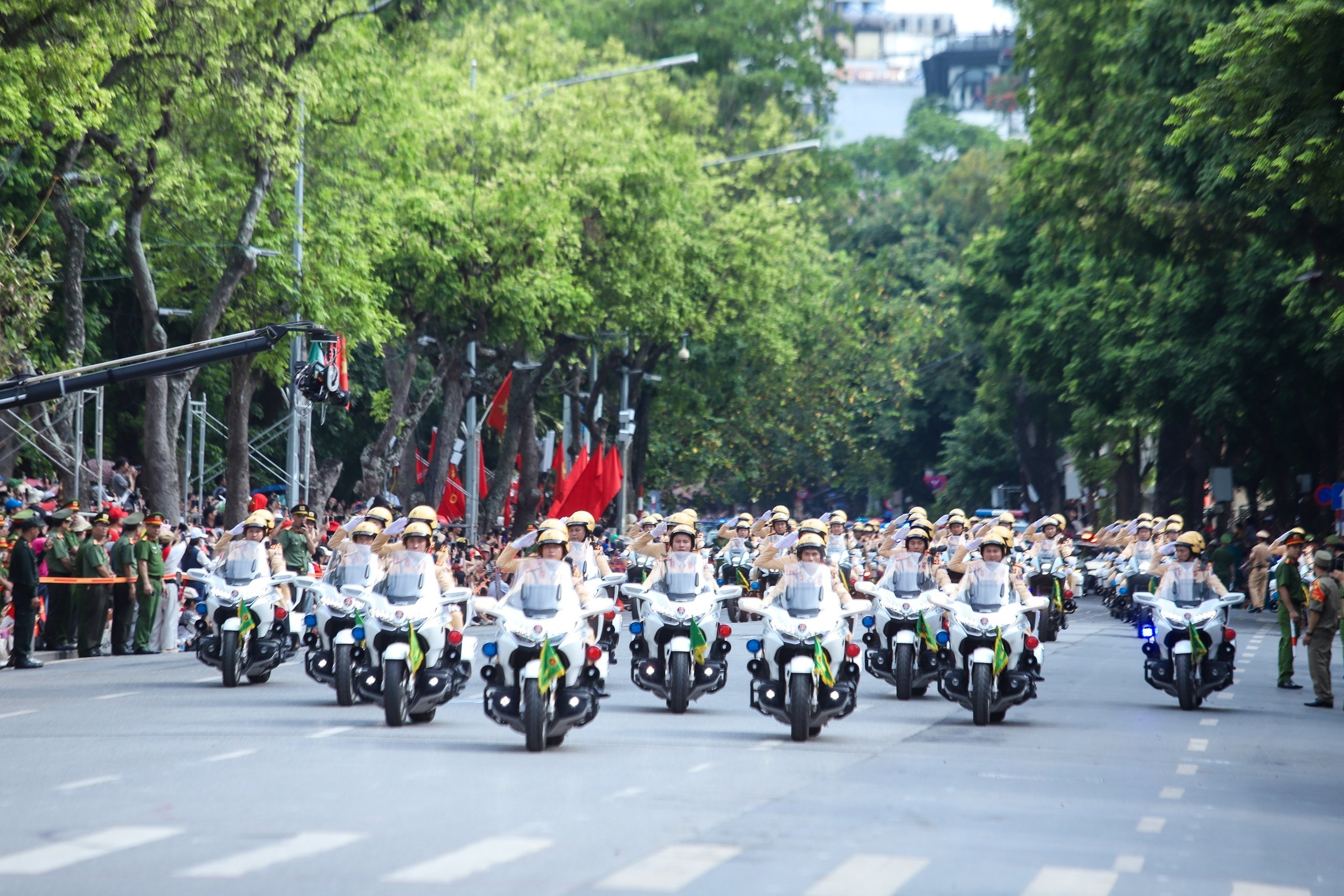 VIDEO: Cận cảnh dàn xe đặc chủng hiện đại của Công an Hà Nội- Ảnh 5.