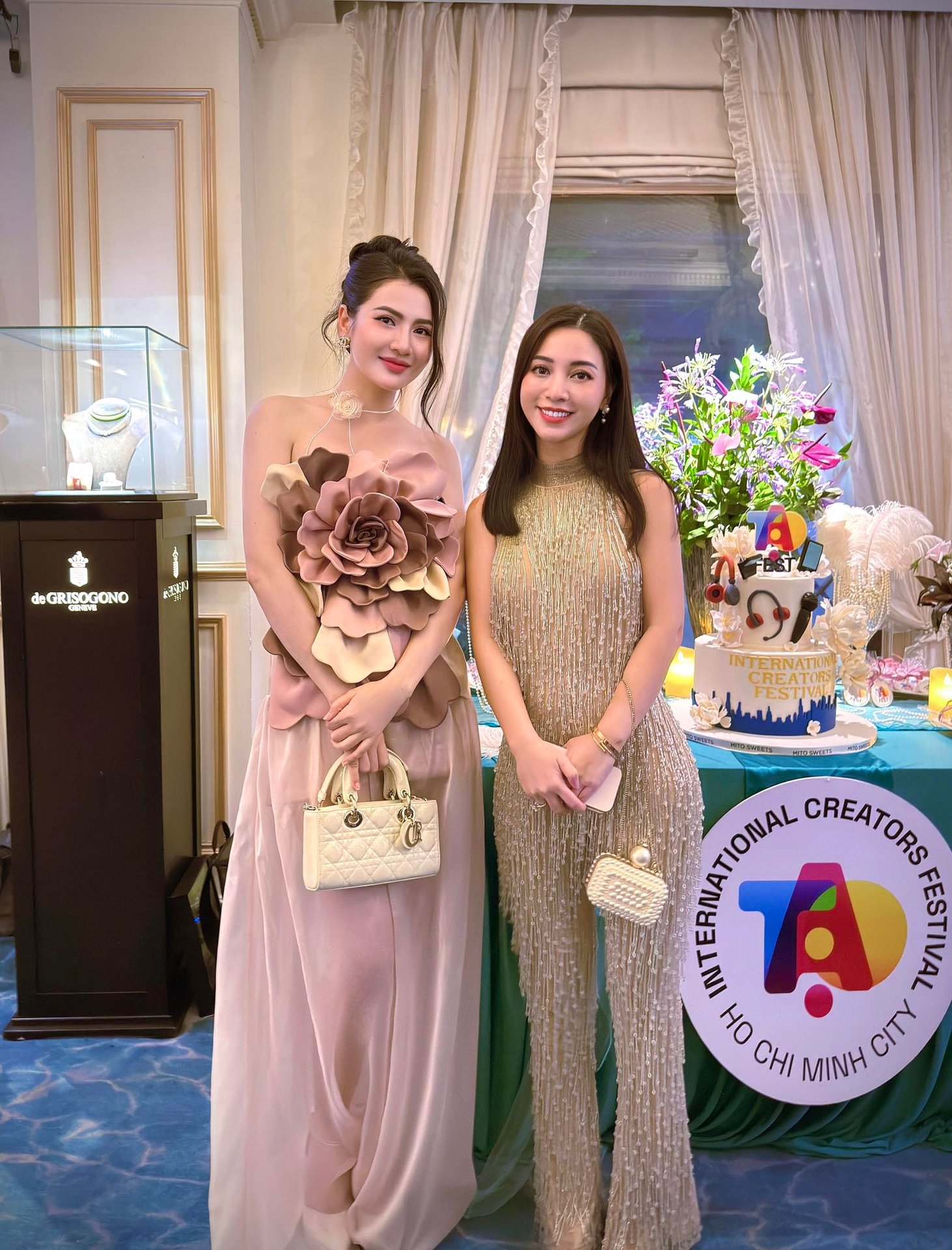 Danh tính và loạt ảnh đời thường của nữ chiến sĩ công an nhập vai “gơn phố” náo loạn Hồ Gươm- Ảnh 9.