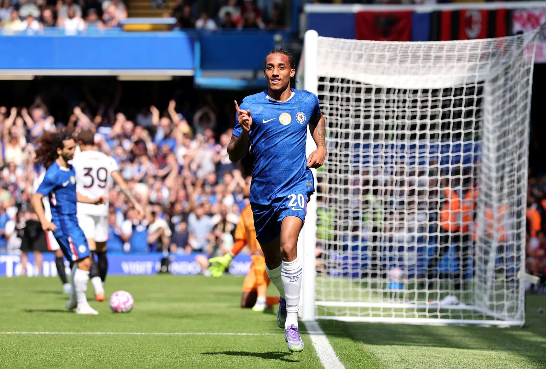 Thắng AC Milan 4-1, Chelsea bùng nổ với dàn sao tân binh ở Stamford Bridge- Ảnh 3.