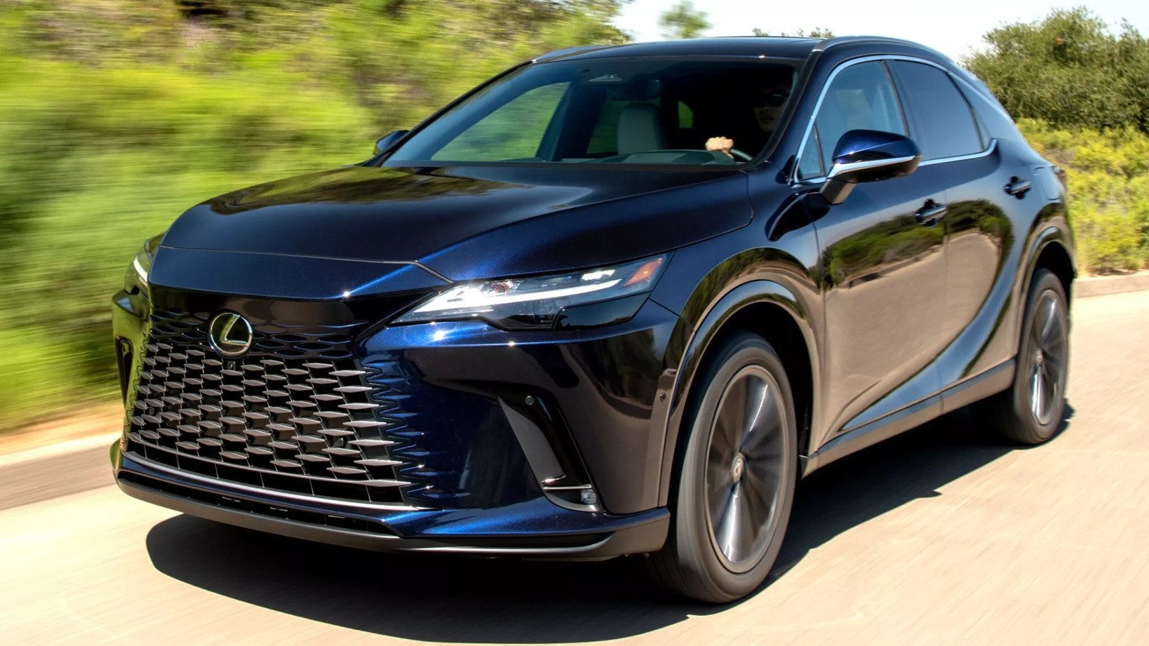 lexus trieu hoi 3.jpg