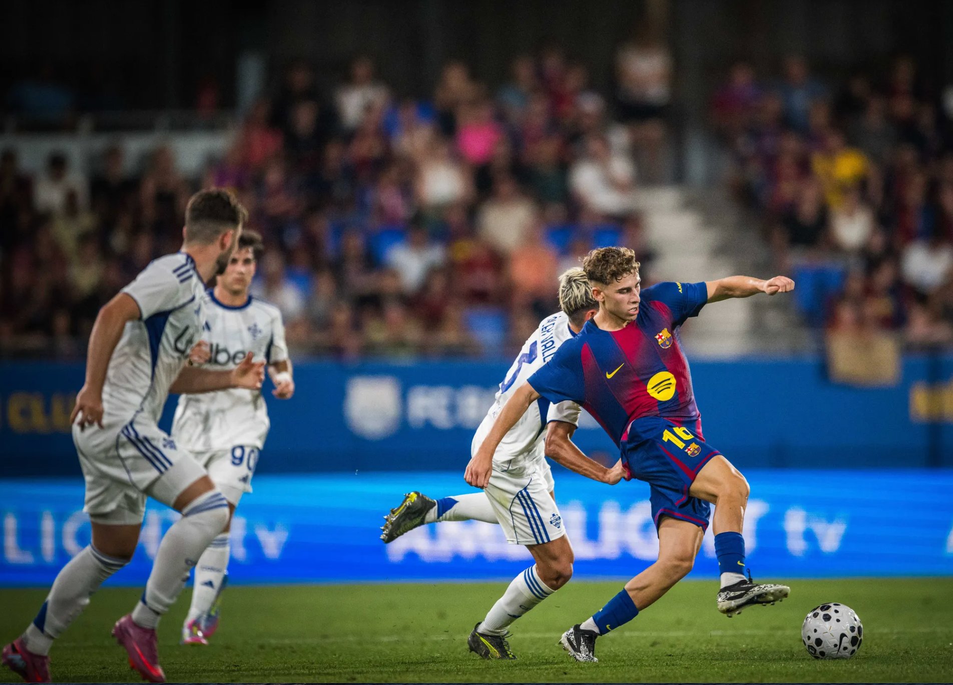 Thắng đậm Como, Barcelona có danh hiệu đầu mùa cúp Joan Gamper  - Ảnh 2.