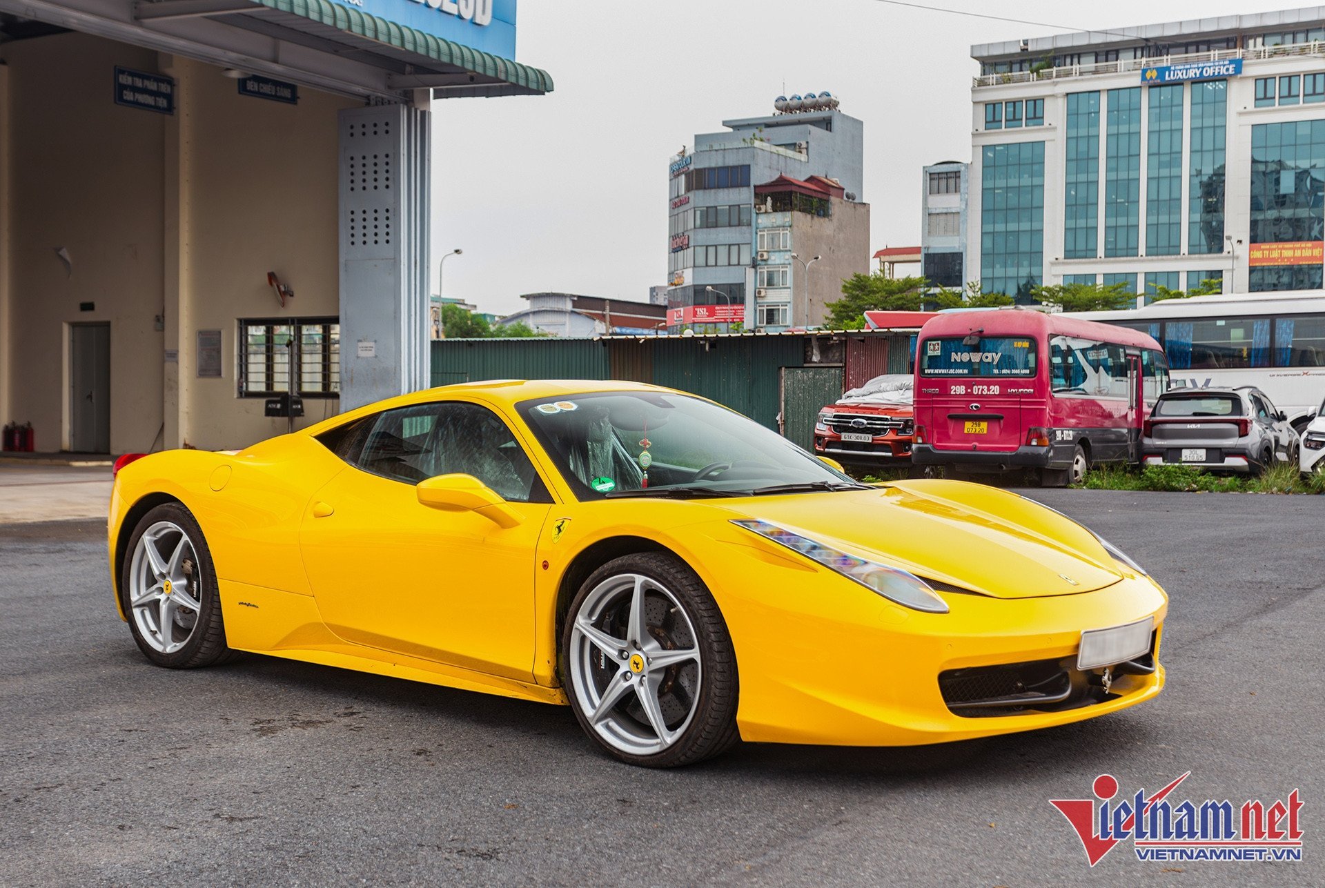 W-ferrari 458 2.jpg