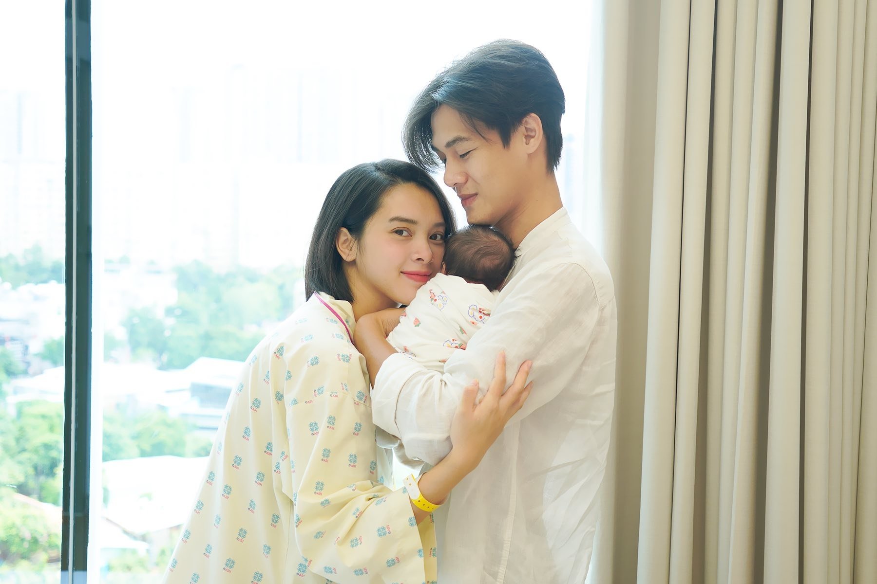 11-1754924062-dien-vien-quynh-luong-sinh-con.jpg