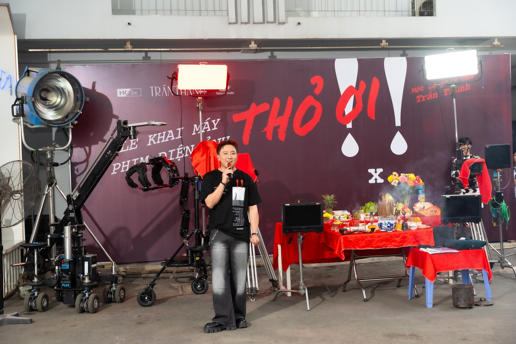 Trấn Thành công bố phim Tết 2026, thẳng tay loại 1 diễn viên vì nhan sắc xuống cấp trầm trọng- Ảnh 1.