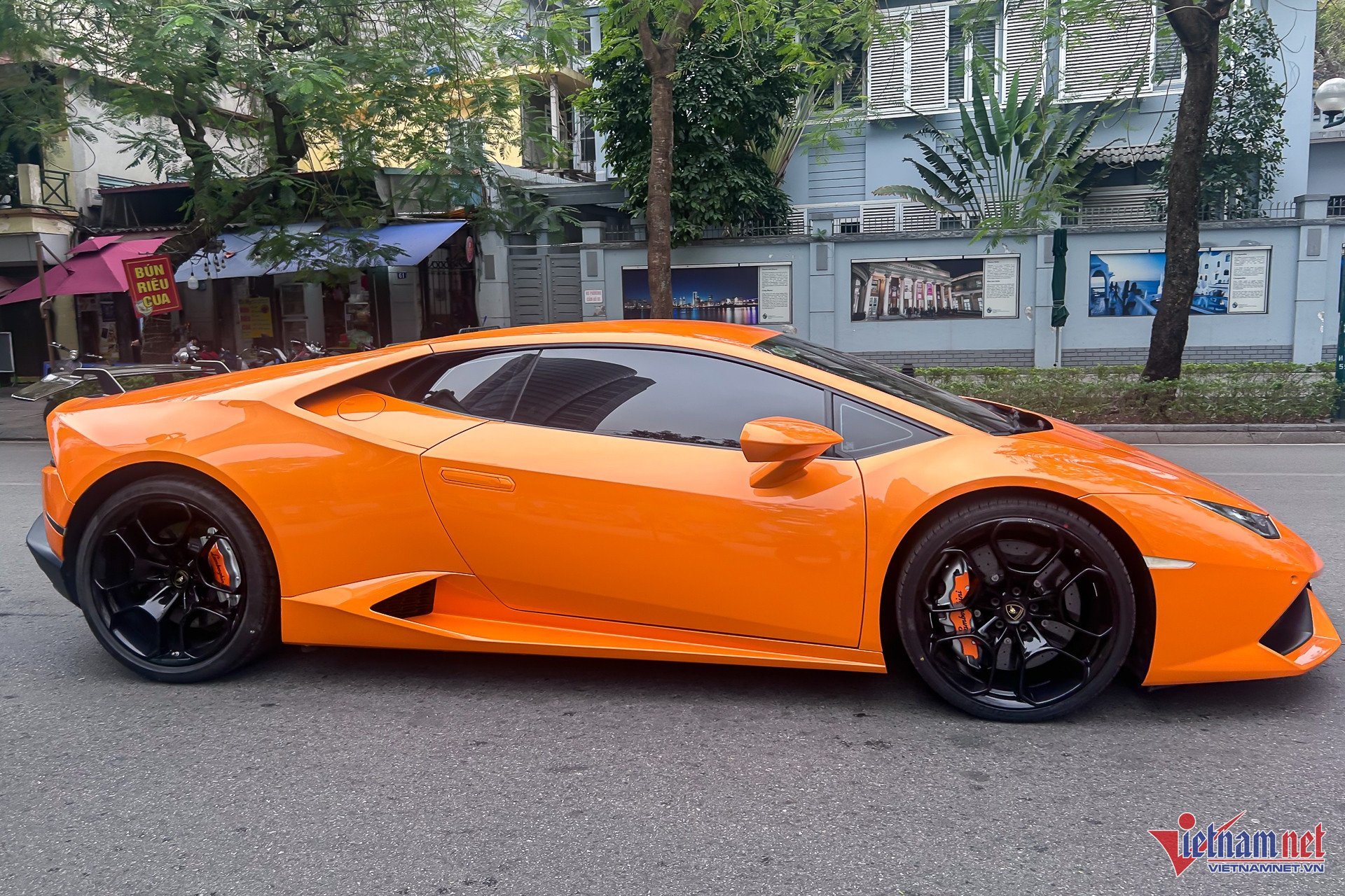 huracan tu quy 4.jpg