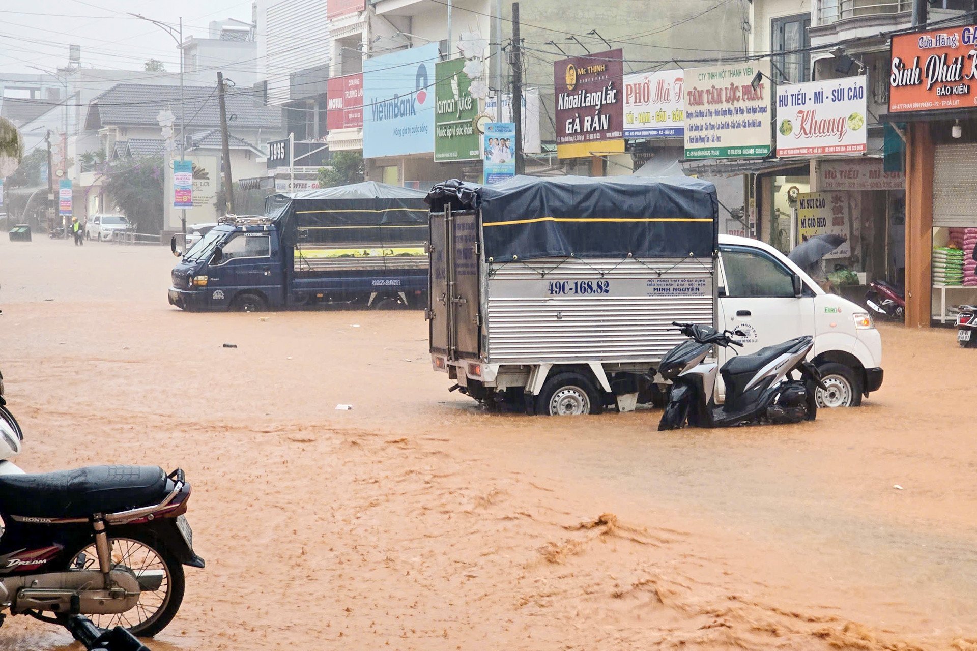 Mua lu da lat 6.jpg