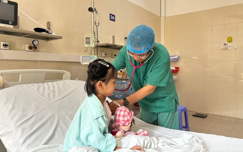 Lần đầu tiên Việt Nam ghép thành công đồng thời tim và phổi cho người suy đa tạng- Ảnh 7.