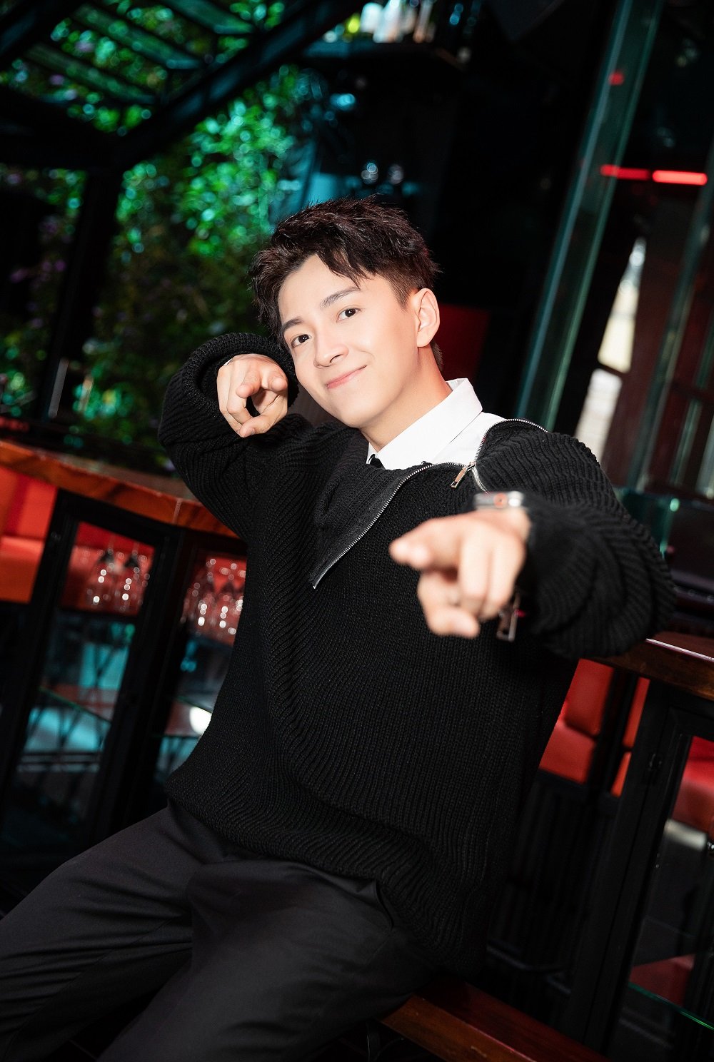 Nam nghệ sĩ sỡ hữu mỗi quận 2 căn nhà: “Phú ông” showbiz Việt, 23 tuổi có con, U40 siêu giàu, chưa vợ - Ảnh 1.