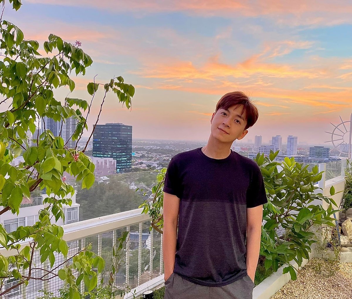 Nam nghệ sĩ sỡ hữu mỗi quận 2 căn nhà: “Phú ông” showbiz Việt, 23 tuổi có con, U40 siêu giàu, chưa vợ - Ảnh 4.