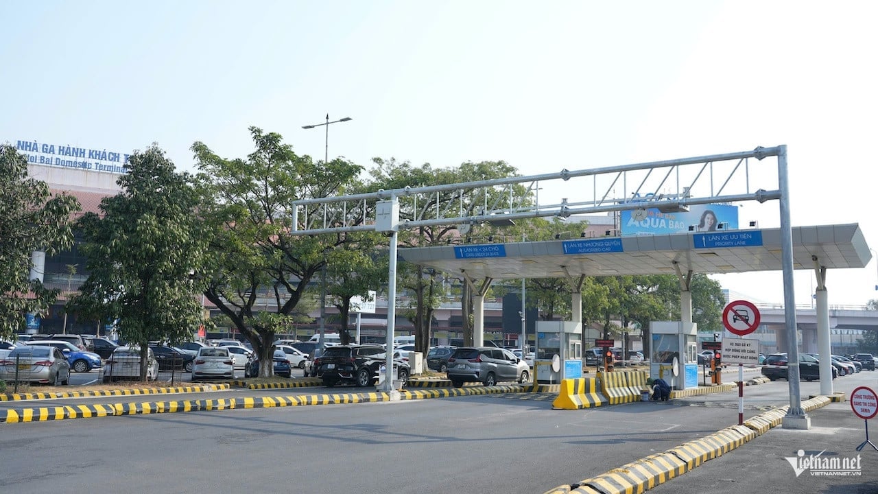 W-Cảng HKQT Nội Bài chính thức áp dụng thu phí không dừng tại tất cả các làn vào ra cả hai nhà ga (1) (1).jpg