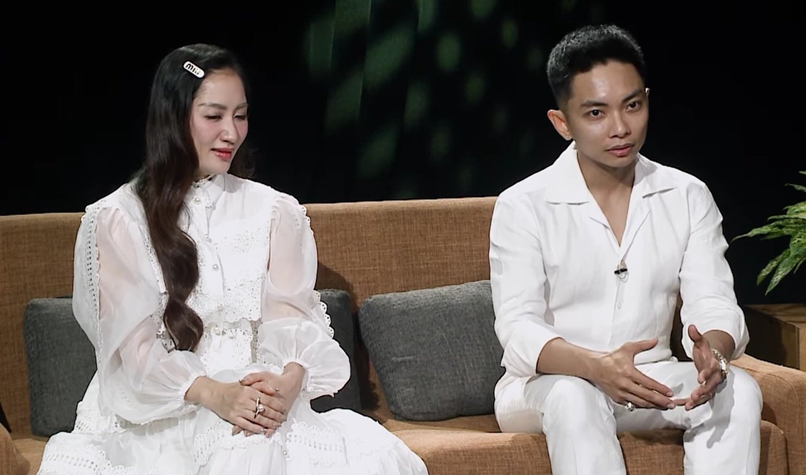 Khánh Thi: 