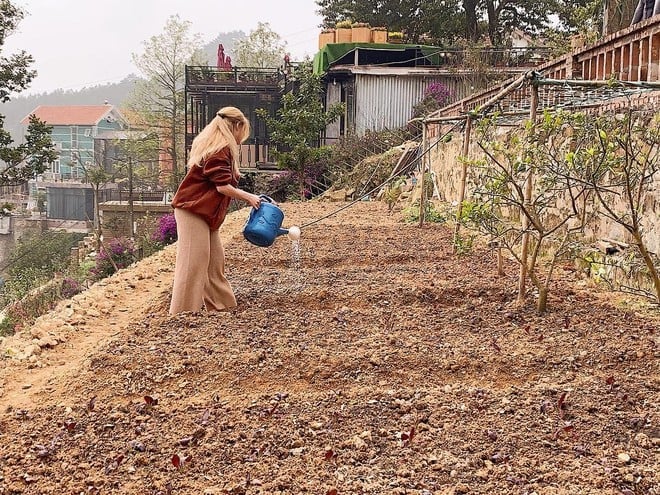 "Miền đất hứa" của Hoàng Thuỳ Linh - Đen Vâu: Biệt thự sân vườn, view hướng đồi, thích hợp gia đình 4 người nghỉ dưỡng! - Ảnh 8.