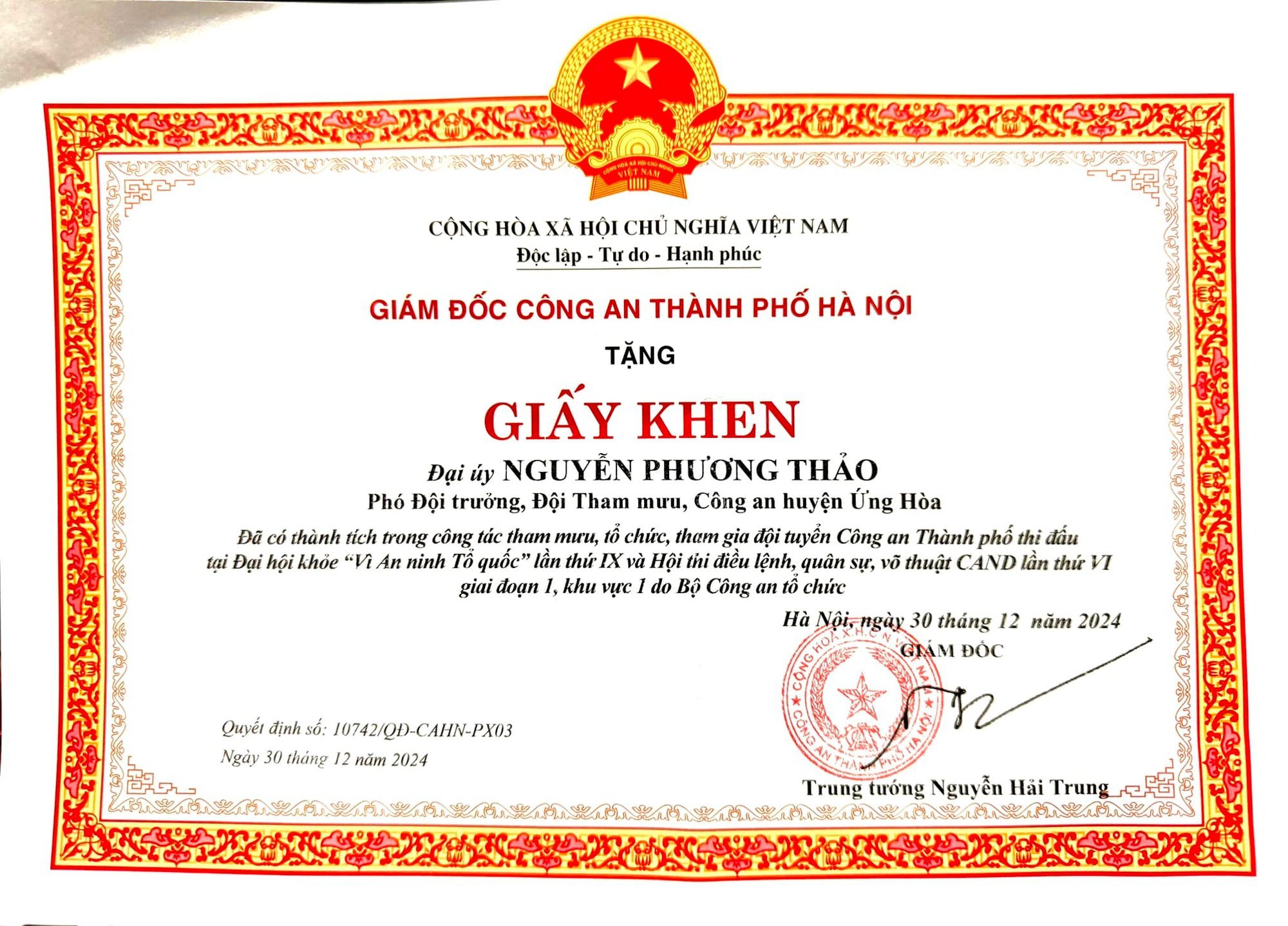 Đại uý Công an xinh đẹp, giỏi võ "quật ngã" quái xế ở Hồ Gươm: Tôi vẫn còn độc thân - Ảnh 7.