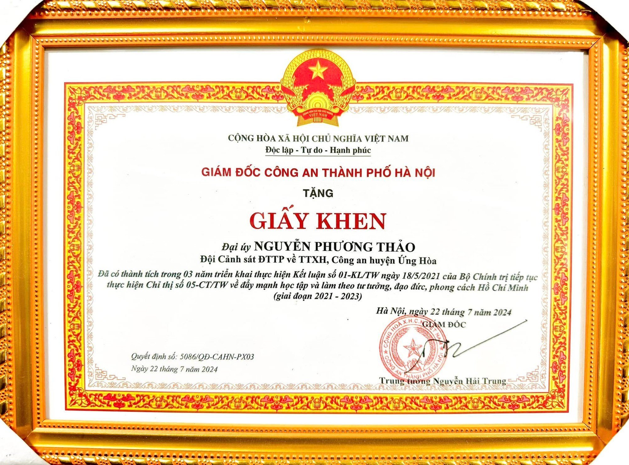 Đại uý Công an xinh đẹp, giỏi võ "quật ngã" quái xế ở Hồ Gươm: Tôi vẫn còn độc thân - Ảnh 8.