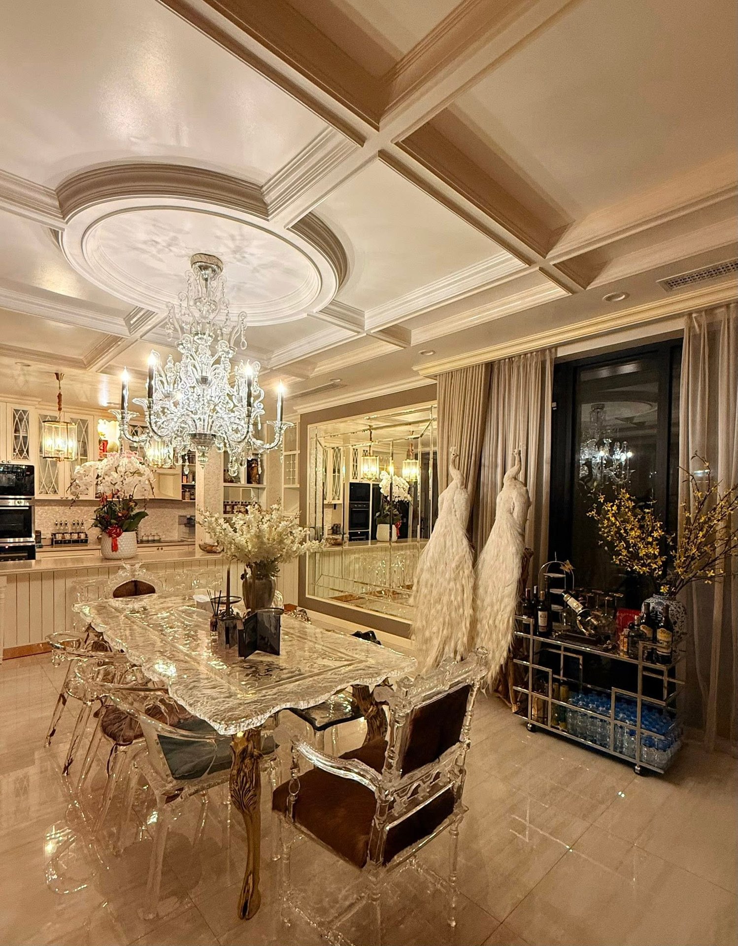 Chuyện tình của 