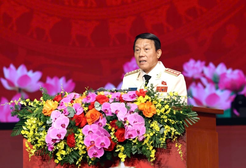 Tổng Bí thư Tô Lâm trao Huân chương Sao Vàng - phần thưởng cao quý nhất tặng Bộ Công an -0