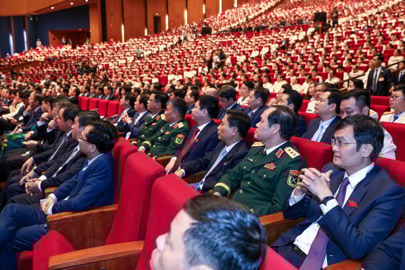 Tổng Bí thư Tô Lâm trao Huân chương Sao Vàng - phần thưởng cao quý nhất tặng Bộ Công an -0