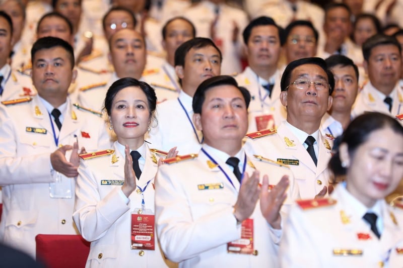 Tổng Bí thư Tô Lâm trao Huân chương Sao Vàng - phần thưởng cao quý nhất tặng Bộ Công an -0