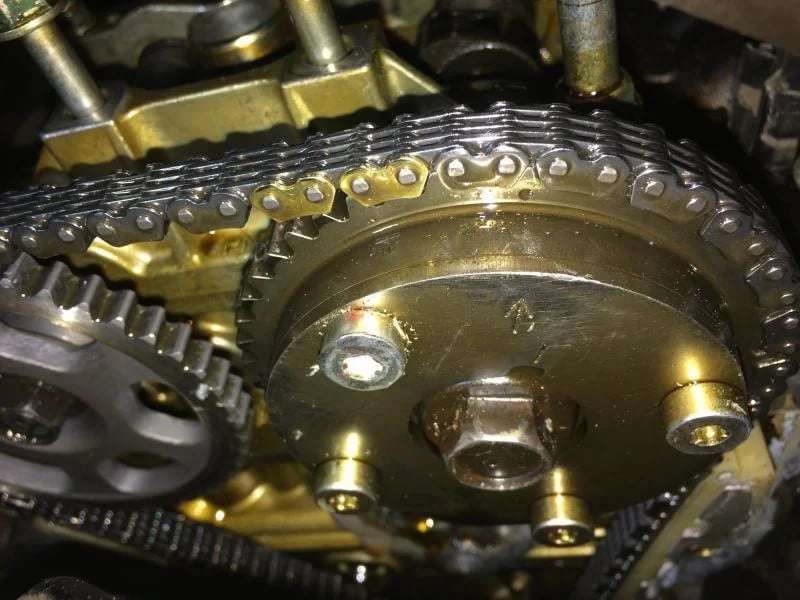 Honda 1.5L VTEC Turbo xich cam.jpg