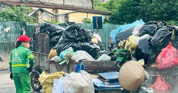 18-1755485044-ha-noi-de-xuat-tang-gia-thu-gom-rac-len-toi-43000-dongnguoithang-gap-7-lan-hien-tai.jpg