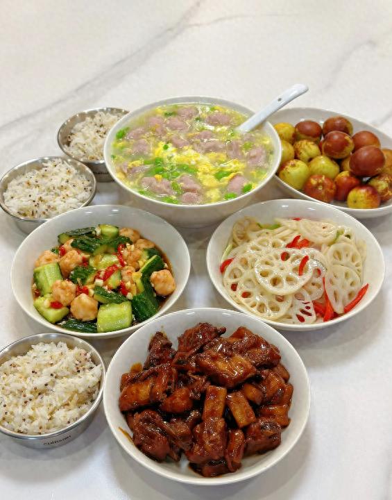 Gợi ý 7 thực đơn cơm tối 3 món mặn 1 món canh ngon mê, nấu nhanh trong 30 phút - Ảnh 1.