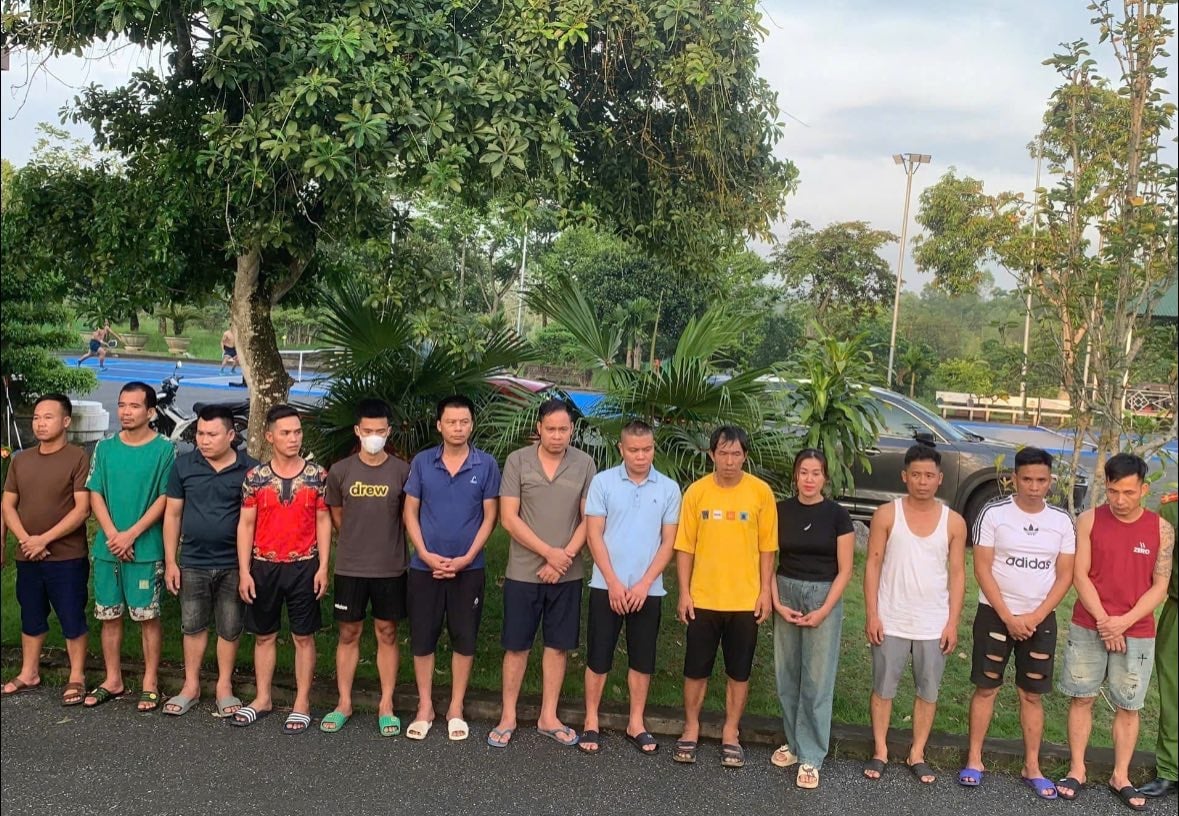 Kiểm tra nhà ở của Nguyễn Thị Nga, bắt khẩn cấp Bùi Mạnh Hùng, Nguyễn Hải Nam- Ảnh 1.