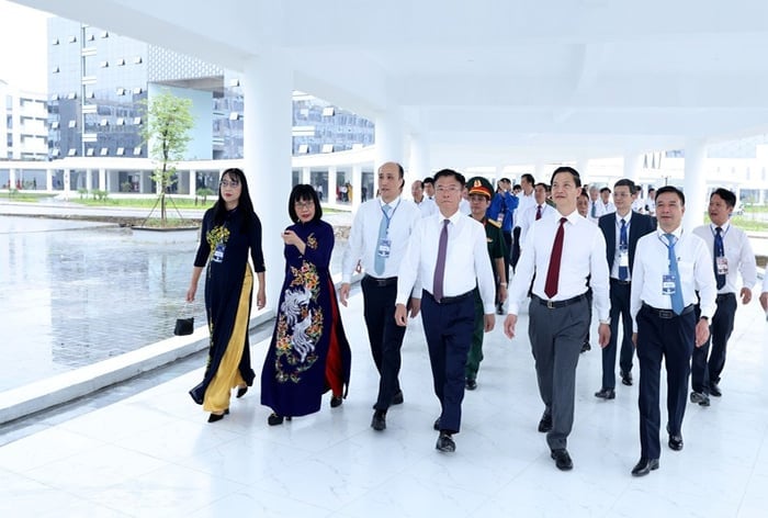 TRỰC TIẾP: Lễ khởi công, khánh thành 250 công trình tiêu biểu trên cả nước chào mừng Cách mạng tháng Tám và Quốc khánh 2/9 -0