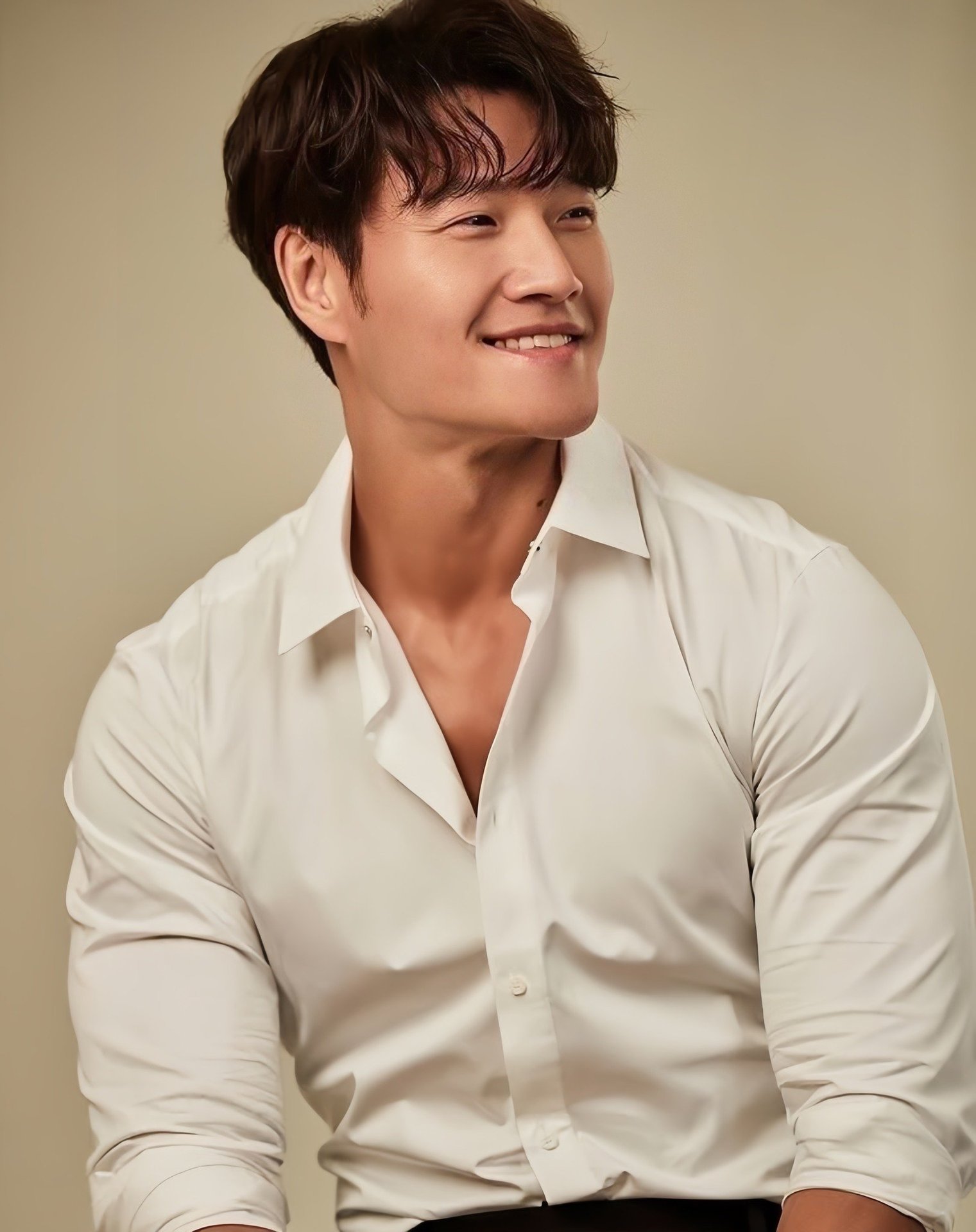 Danh tính vợ sắp cưới Kim Jong Kook: CEO công ty mỹ phẩm, khiến