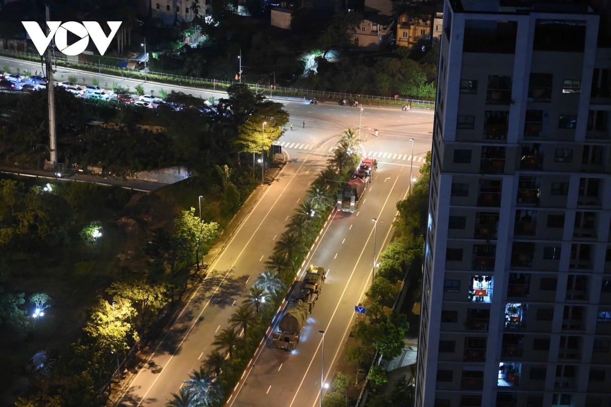 dan khi tai tiep tuc co dong trong dem ve trung tam ha noi hinh anh 6