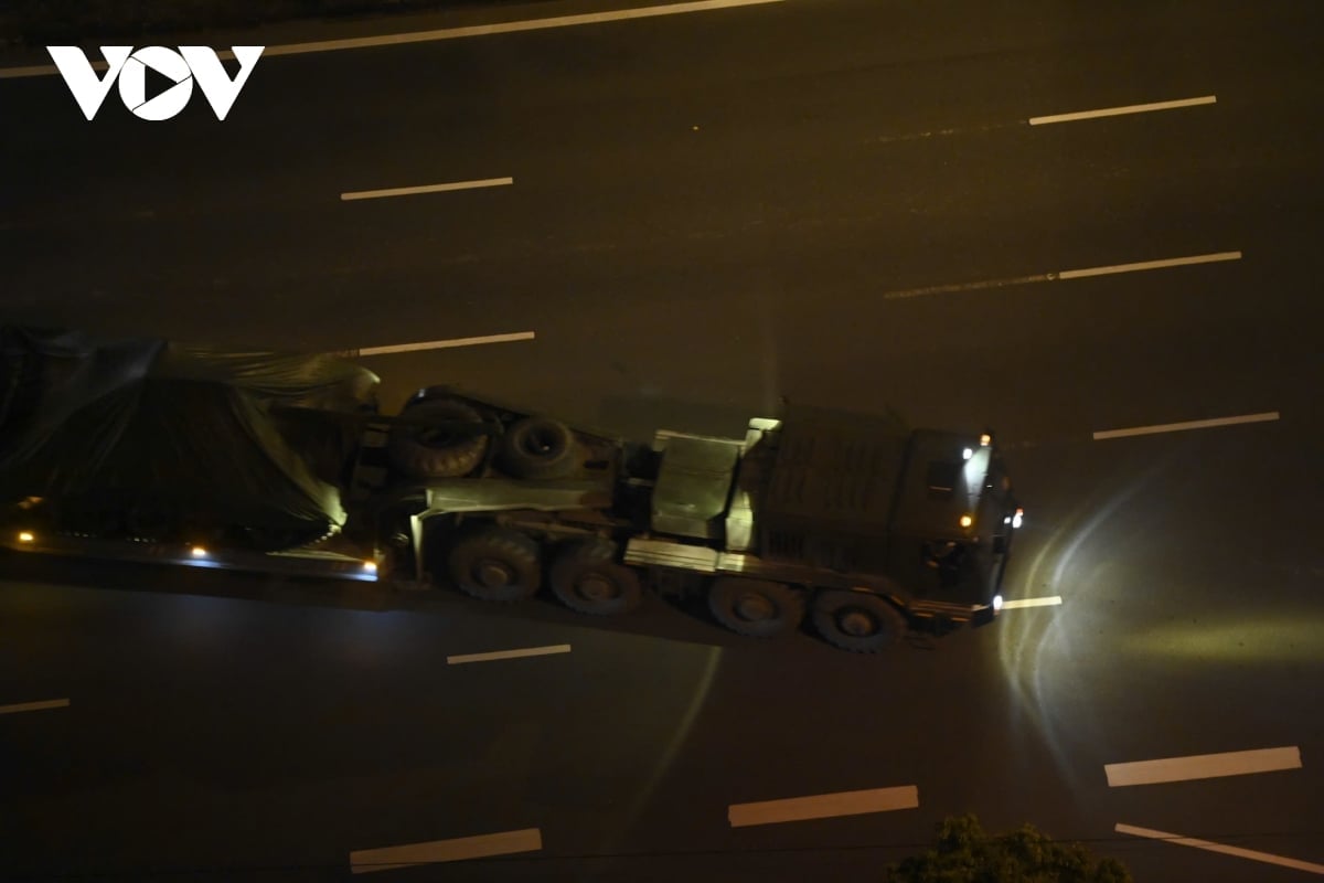 dan khi tai tiep tuc co dong trong dem ve trung tam ha noi hinh anh 12