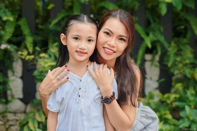 Con gái lớp 6 đột nhiên hỏi "Làm tình là gì", bà mẹ TP.HCM có cách lý giải quá hợp lý, ai nghe cũng gật gù - Ảnh 2.