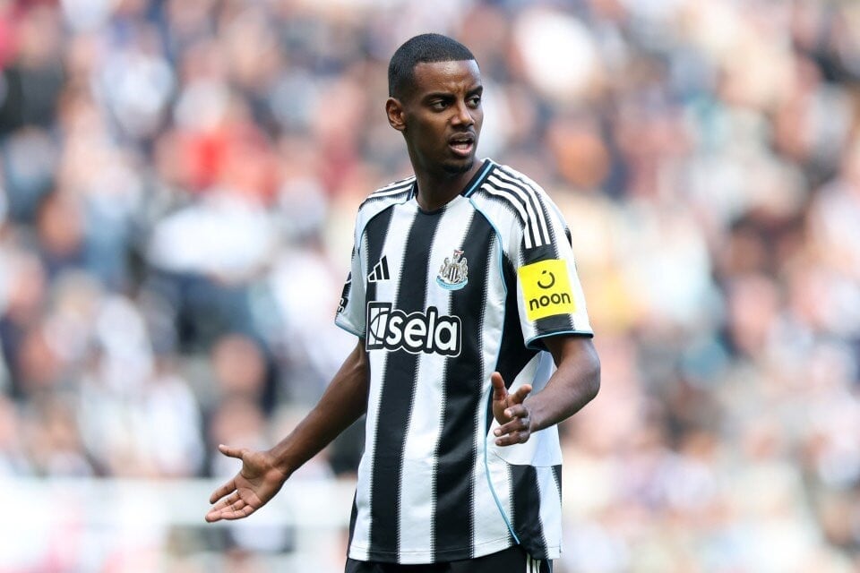 www_thesun_co_uk alexander isak newcastle united reacts 998160433_878cff.jpg