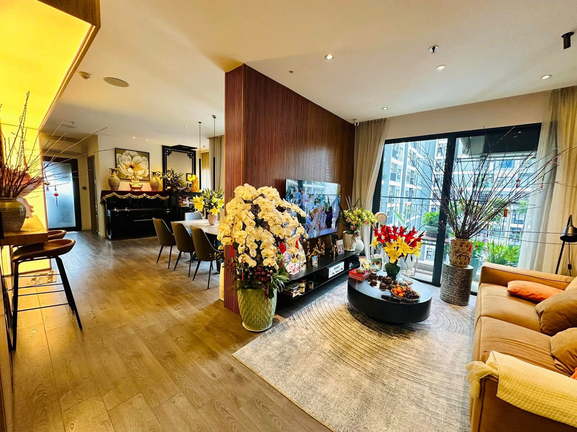 Nhan sắc tuổi 40 và cuộc sống sang chảnh của đại úy công an là mỹ nhân Nhật ký Vàng Anh đình đám- Ảnh 6.